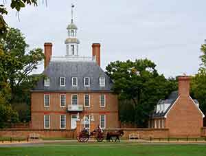 Horse & carriage in front of Gevernor's Palace in Colonial Williamsburg