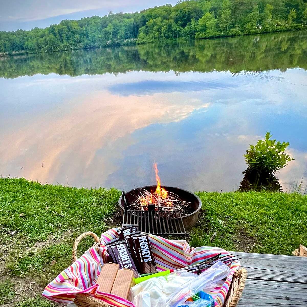 Smore by lake